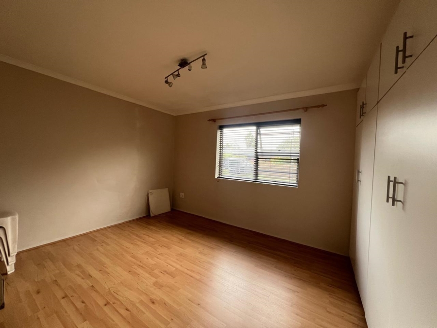 2 Bedroom Property for Sale in Vredekloof Western Cape